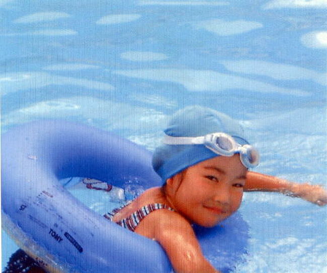 ‘チー’はプールに入って居たくて仕方ないし…