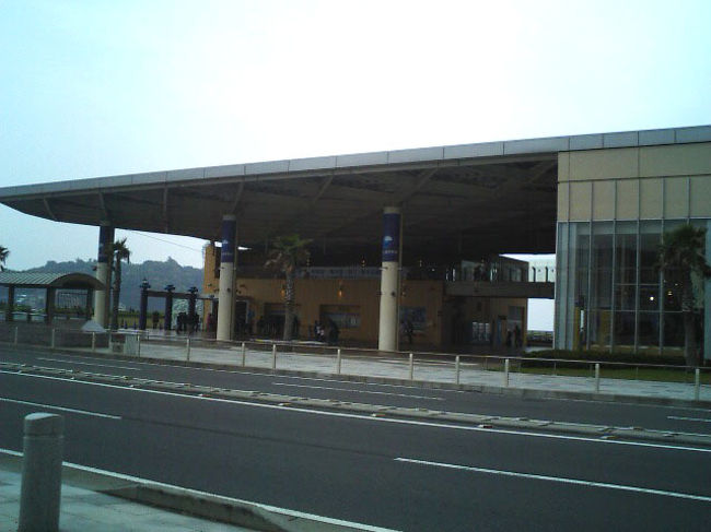 リニューアルして見違えるほどキレイに生まれ変わった水族館。<br />