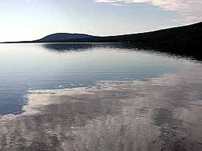 ユッカスヤルヴィ湖の静かな湖面です。こうした湖面を見ていると、北欧に来たことを実感します。