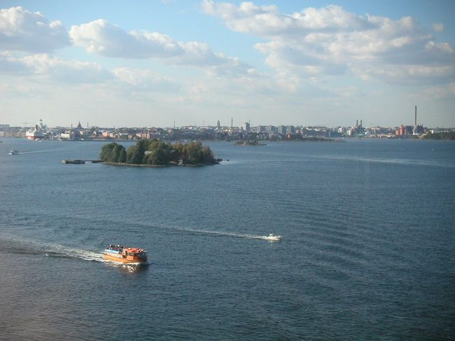 町がだんだんと遠くになっていきます