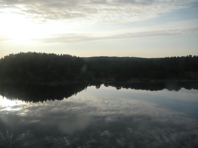 これだけたくさんあるんだから一つくらい自分の島にしたいと思うのは僕だけではないでしょう。実際こちらの人たちはそうしているようです。