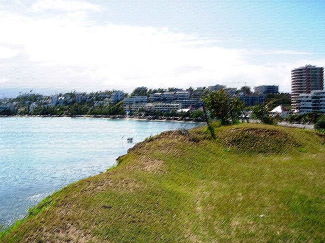 丘の上からホテル群を移しています。どことなくハワイのワイキキビーチに似ていますね。