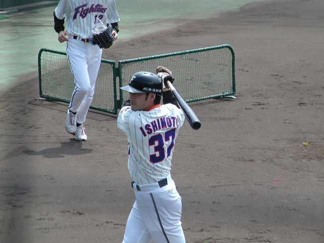 「復刻優勝時ユニ」の石本選手！