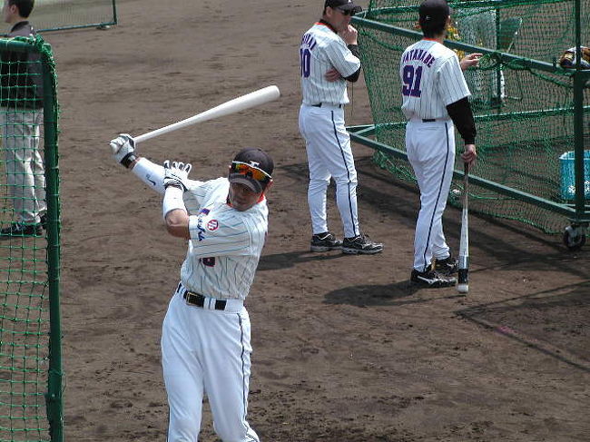 稲葉選手も、トスバッテング！