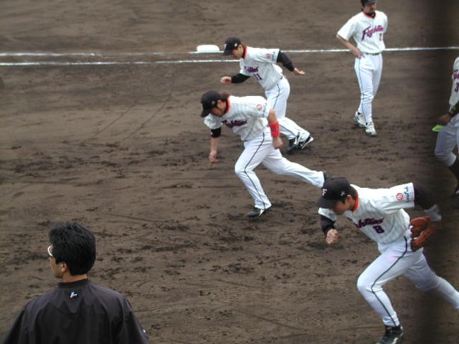 多田コーチの下に．．．．試合前のダッシュトレーニング