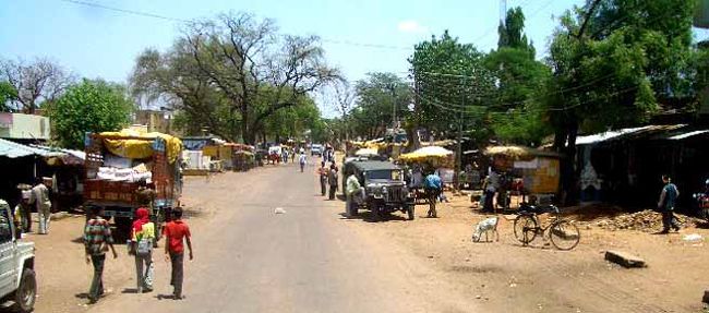 <br /><br />時おり、こうした小さな集落にも差し掛かるんだけど･･･