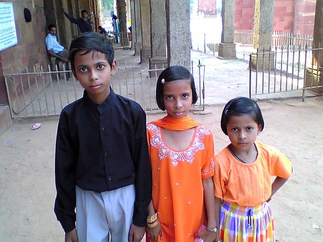 親父が息子たちの写真をとってくれーと、言ってきて取ってあげた写真。現像したものは送ってあげたが届いたかな。