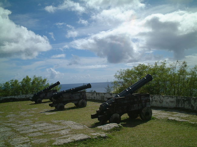 ソレダット砦。<br />サイパン程ではないけれど戦争の爪跡が残っていました。