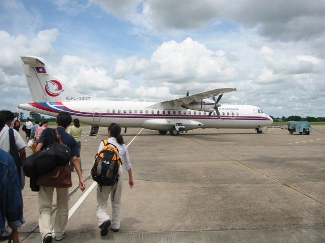 てけてけ歩いて、飛行機へ