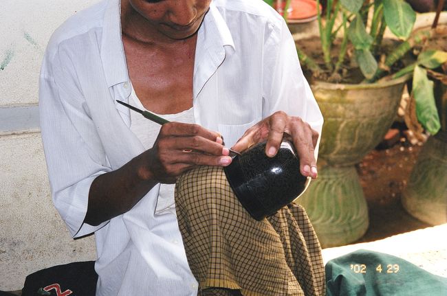 模様付けの工程です。