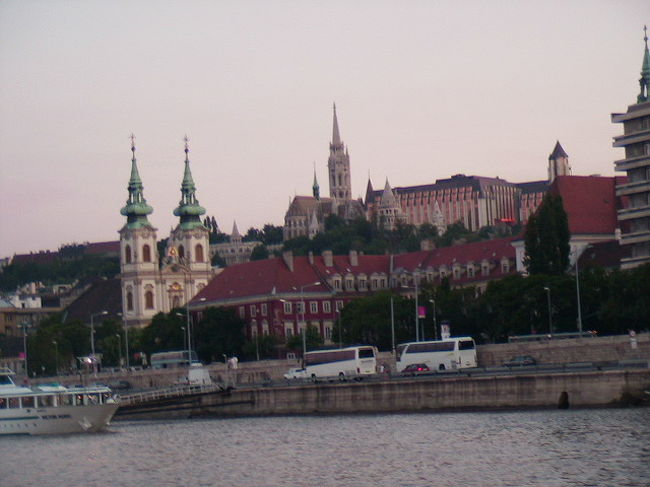 ドナウ川、ドナウの真珠と呼ばれ風光明美な所