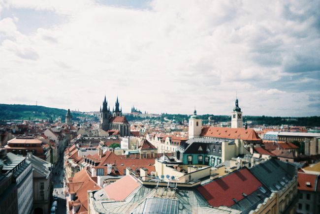 火薬塔に登りました。プラハ市内を見回します。