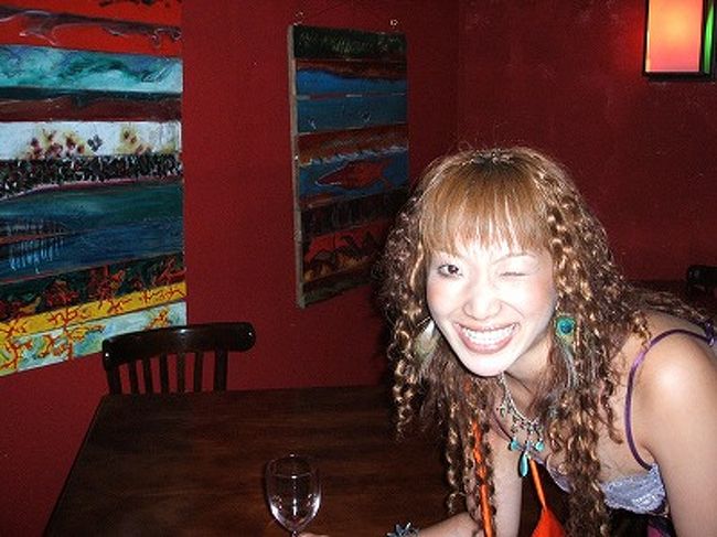 だんだんこの辺から、明らかにアルコールが回り始めてるのが、表情の高揚から解りまぷ(-m-;)ハシャギスギ(笑)。