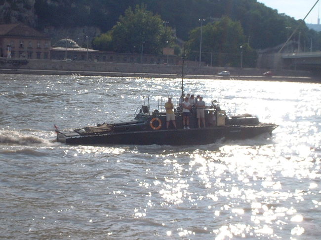 手を振ってくれたお兄さんたち