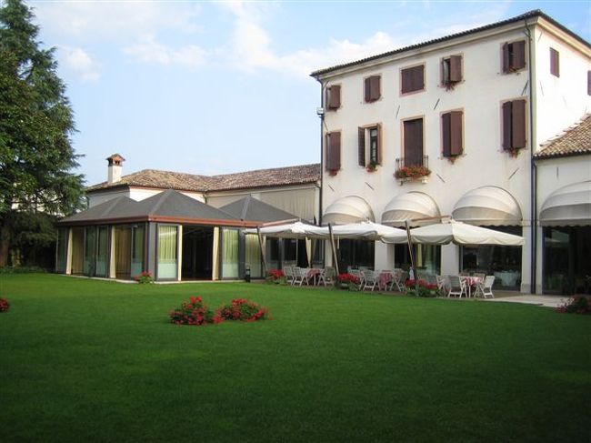 Hotel Villa Palmaは7年前にも泊まったが、全く当時のままの美しい姿。300年前のお屋敷がホテルになっている。