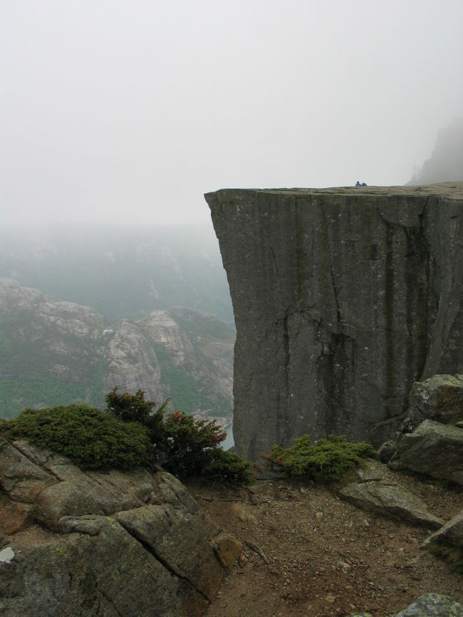 やっと目指すプレーケストーレンが見えてきました。<br />今までの疲れが嘘のように吹っ飛びます。