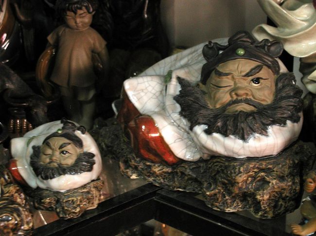 早速鍾馗発見！かわいい。<br />鍾馗が簡単に見つかるのはここだけと言い切れると思う。