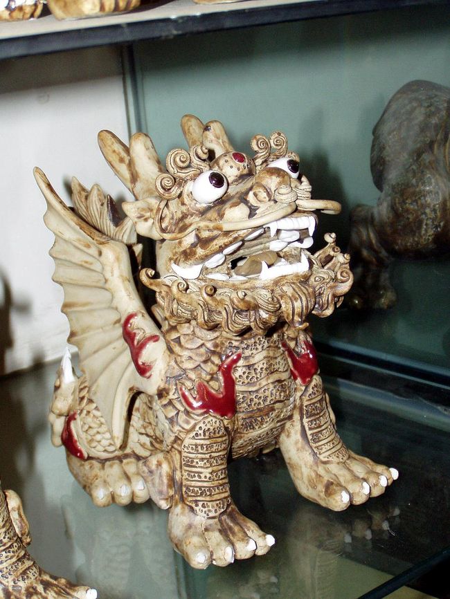 獅子。<br />これも広東や東南亜細亜では人気者。