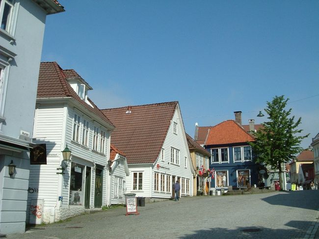 ホテルからインフォへ向かう途中<br />*素敵*なお店が沢山あります