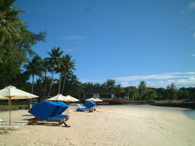 パラオでのダイビング！<br />お世話になったのはＰＰＲ横に構えるスプラッシュ。<br />しかし〜やっぱり機材のセッティングすら完全に忘れてる！<br />ヤバイ・・・。　怖い・・・。　<br />ＰＰＲのビーチダイビングにしちゃいました。<br />（もったいないと言わないで・・・）<br />もちらん、写真をとるなんて余裕はありません。