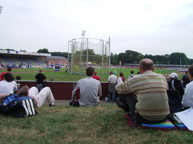 こんな感じでのんびりした雰囲気です。世界陸上とはちょっと雰囲気が異なります。G1カテゴリーはこんな感じですかね。