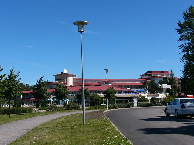 この日から３連泊のナーンタリ・スパ・ホテル。チェックインまでまだ時間があるとのことだったので、スーツケースを預けて、とりあえずムーミンワールドへ行くことにしましたが･･･