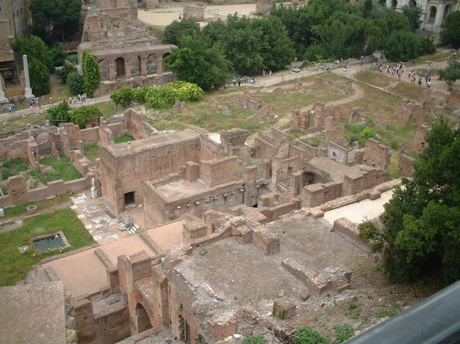 フォロ・ロマーノの遺跡の一部