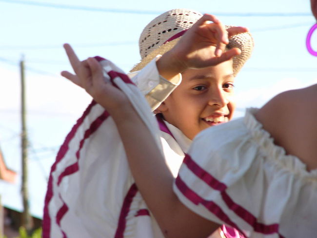 ガムかんでる子も