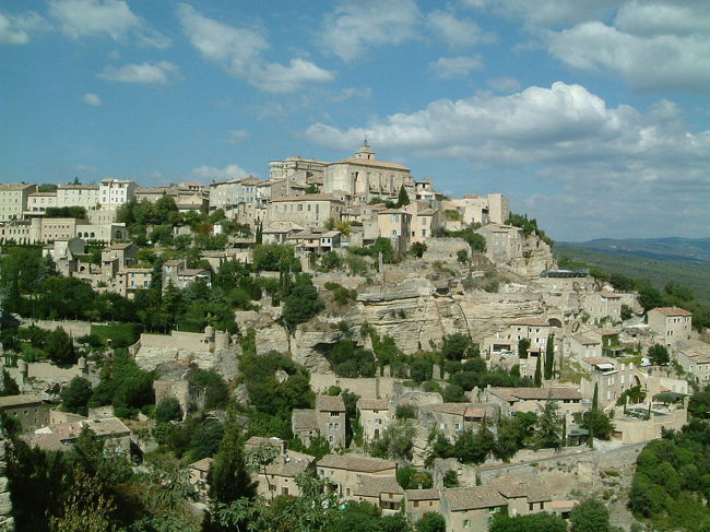 鷲巣村「ゴルド」の全景。<br />昔の人は良くぞこんなところに堅固な村を作ったものです。