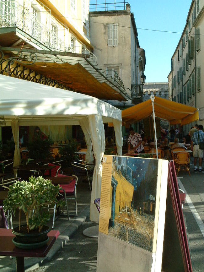 ゴッホの「夜の喫茶店」が今でもありました。