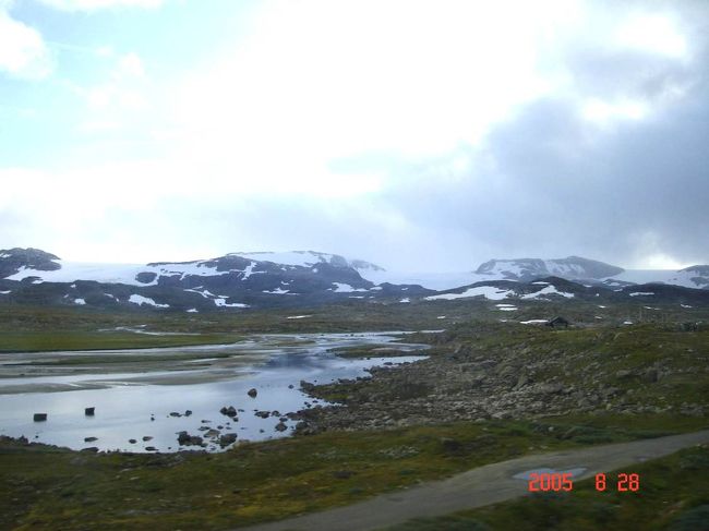 ミルダール〜オスロへばベルゲン鉄道車窓よりの景観。2005.8.27