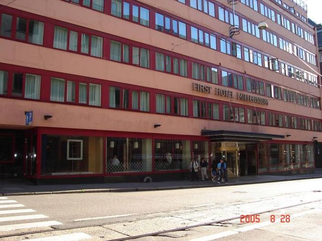 オスロにて帰国日の早朝、自主散策ごホテルに戻って。2005.8.28