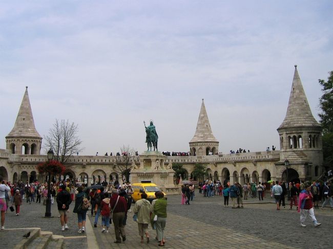 漁夫の砦<br /><br />Hal&amp;aacute;szb&amp;aacute;stya