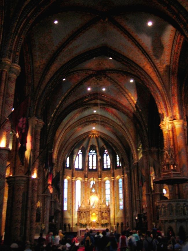 マーチャーシュ教会の内部<br /><br />Inside of M&amp;aacute;ty&amp;aacute;s templom