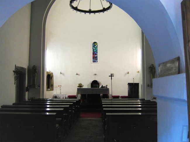 教会の内部<br /><br />Inside of the church