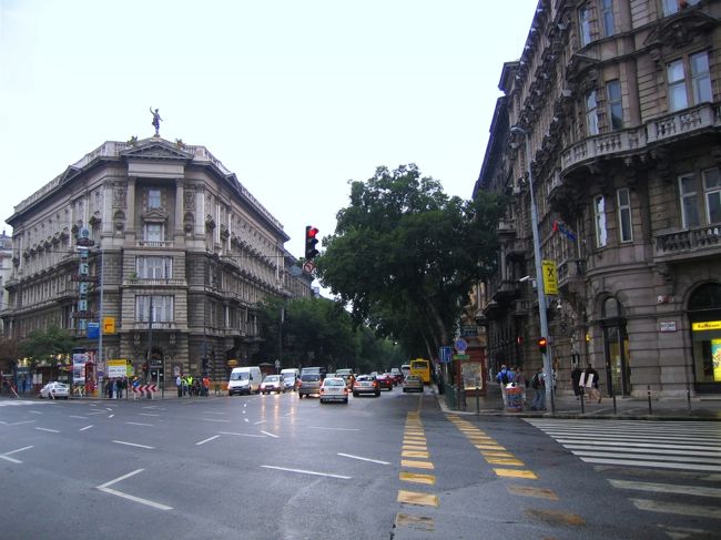 アンドラーシ通り、世界遺産に登録されている<br /><br />Andr&amp;aacute;ssy &amp;uacute;t (Andr&amp;aacute;ssy Avenue), listed in the World Heritage List