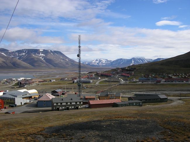 Lomgyearbyenのほぼ半分