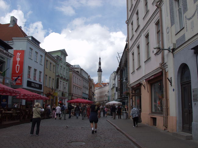 町の中心部。レストラン、お土産やさんが集中している。