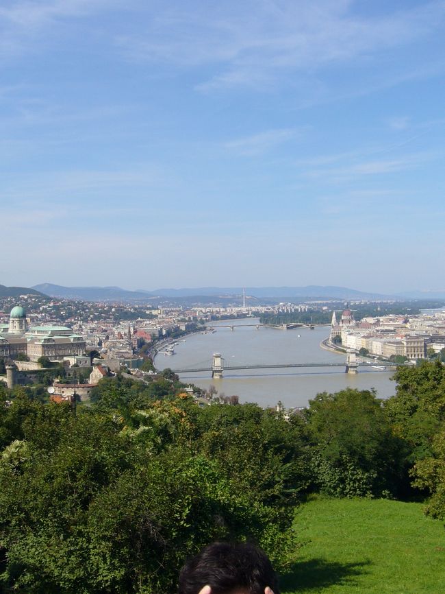 ゲッレールトの丘に登ってみました。