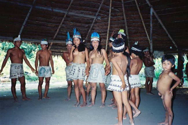 裸族 原住民 クーリエ・ジャポン