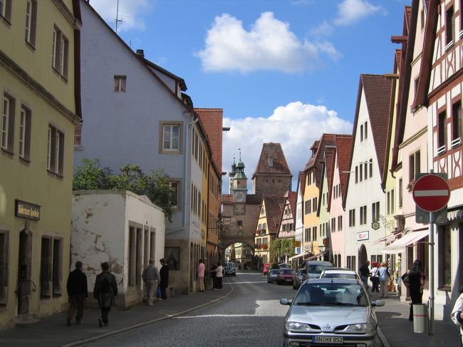 街の様子はいかにも中世ヨーロッパッって感じ。メルヘンチックなお店も数多くあり、見ていて楽しい。<br />以下、そのお店の紹介。