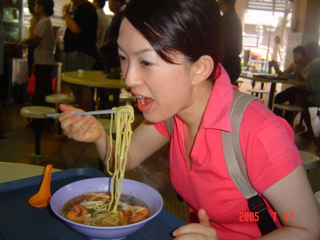 朝から麺類を食べちゃうシンガポール最高！！！<br />お味もなかなか。<br />写真にはないけど、ローカルのパパ・男の子と相席でした。