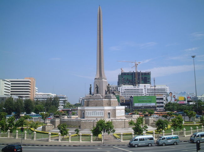 Victory Monument（戦勝記念塔）<br />今回滞在したホテルから歩いてすぐの場所にありました。