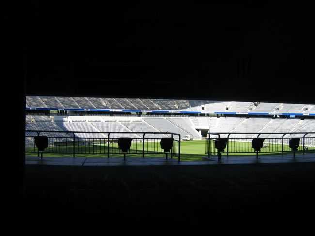 金網越しにグラウンド。中に入りかったな