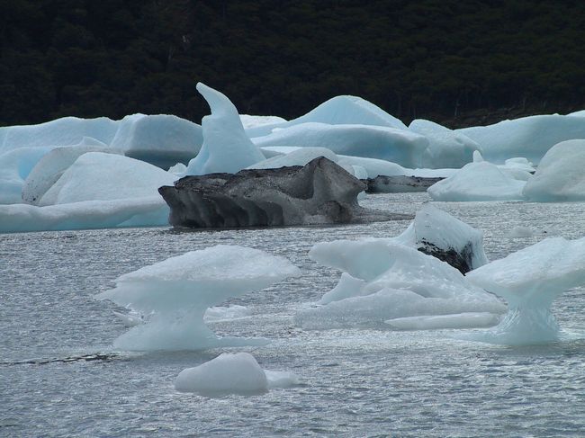 オネリ湖　<br />流氷群 	<br />
