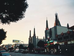 ハリウッド大通りの夕景


ハリウッド大通り（Holleywood BLVD.）の夕景です。


Holleywood, Los Angeles, California