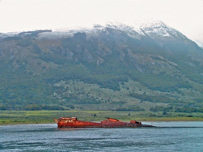 ビーグル海峡<br />難破船です