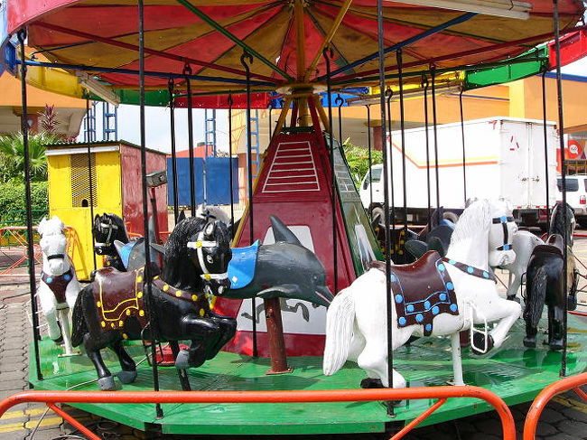 <br /><br /><br />回転木馬