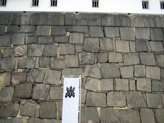 これから城攻めです。