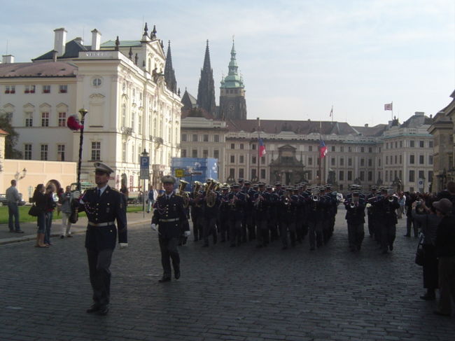 <br /><br /><br />王宮の衛兵